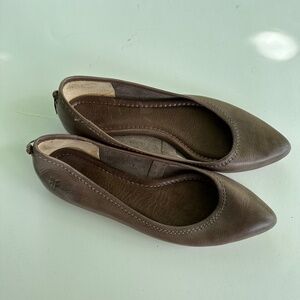 FRYE Regina Brown Taupe Leather Ballet Flats Size US 7M